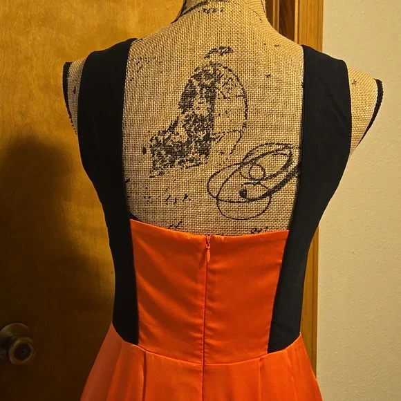 Jessica Simpson Coral And Black Maxi Dress Size 4 - Picture 6 of 10